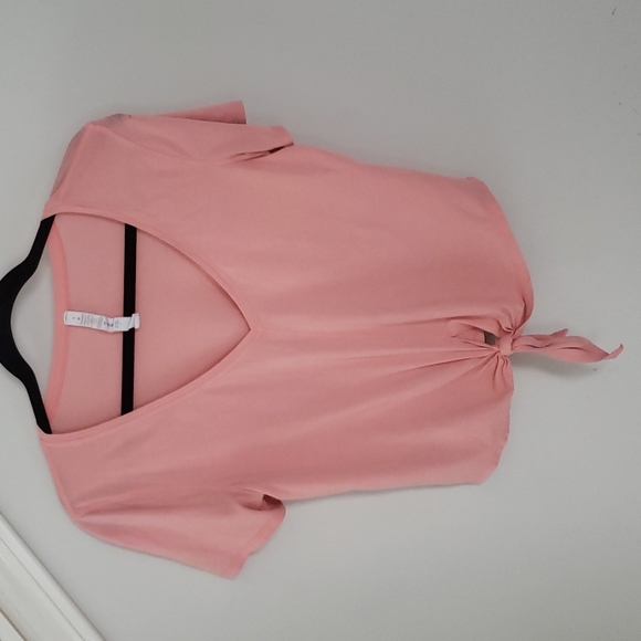 lululemon athletica Tops - Lululemon size 4 top
